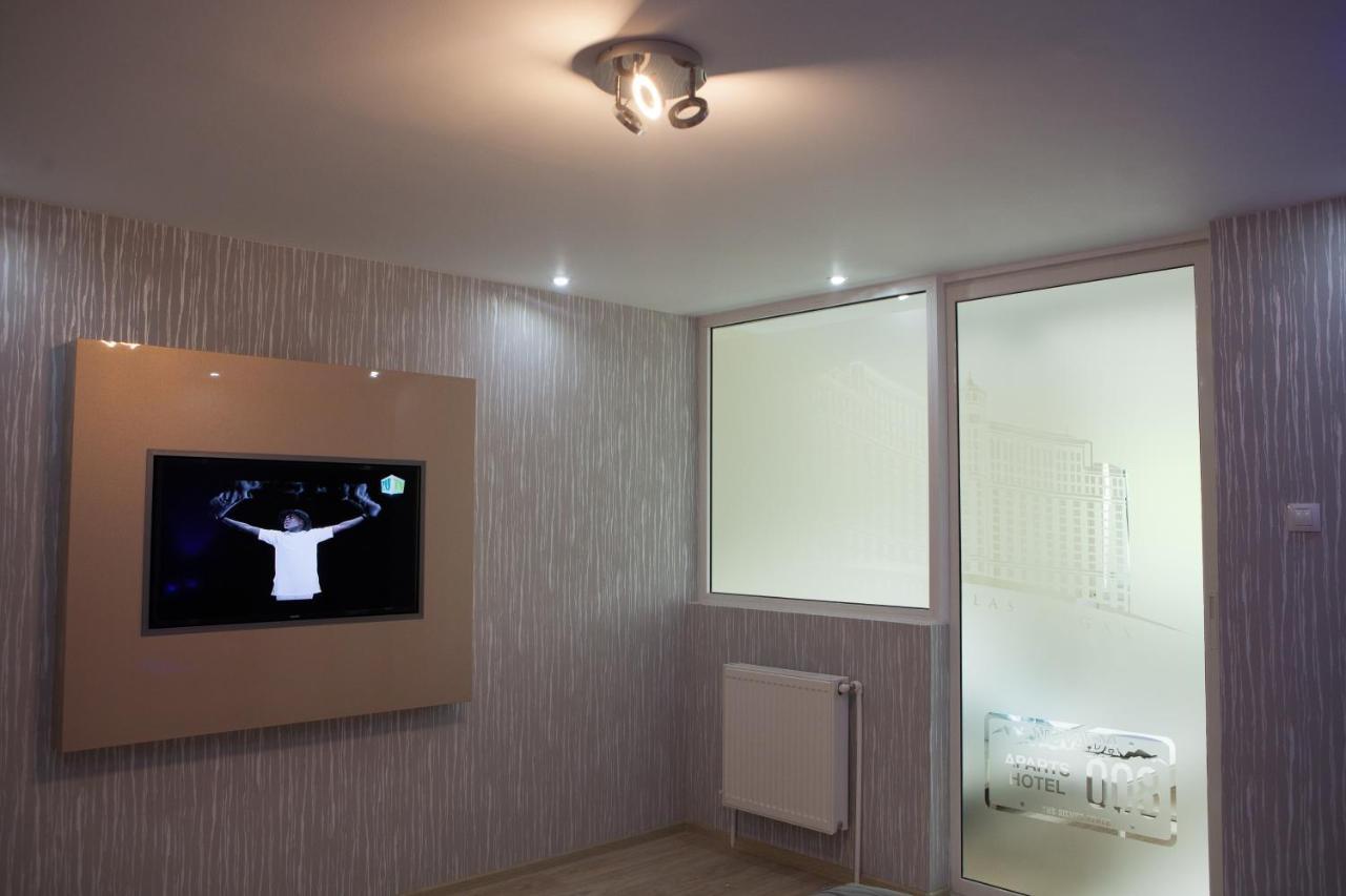 Lvc,Lac & Nyc Apartshotel Faleza กาลาจิ ภายนอก รูปภาพ