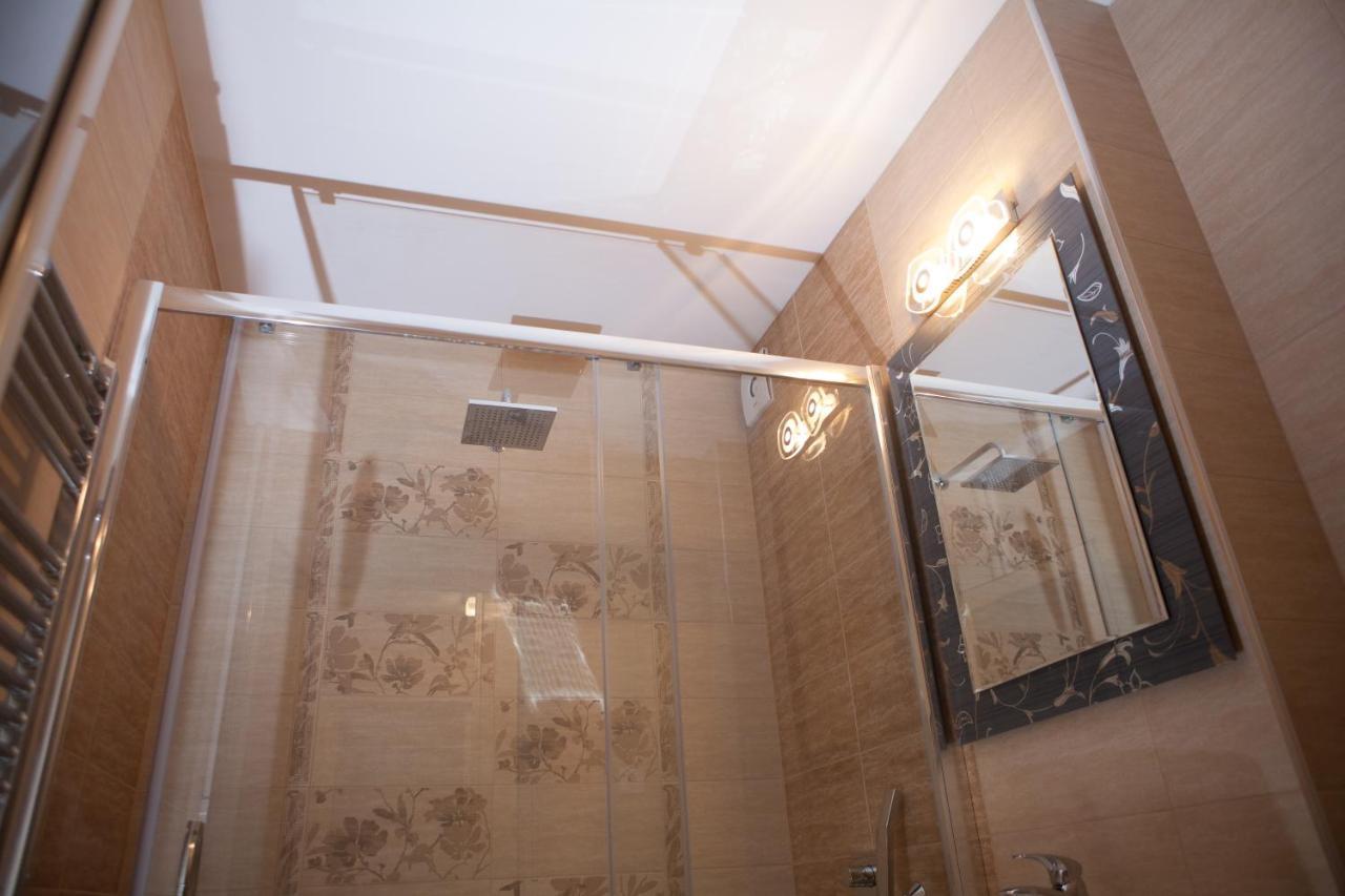 Lvc,Lac & Nyc Apartshotel Faleza กาลาจิ ภายนอก รูปภาพ