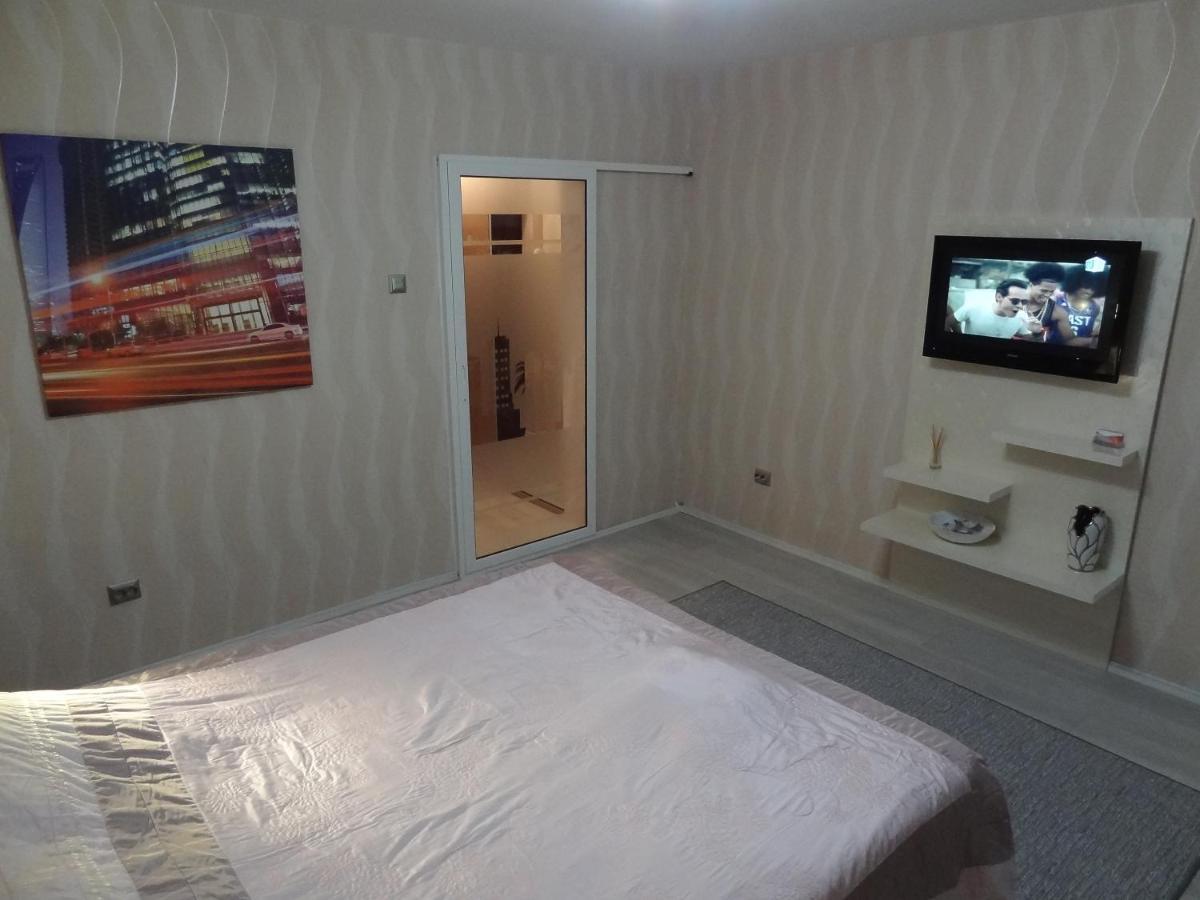 Lvc,Lac & Nyc Apartshotel Faleza กาลาจิ ภายนอก รูปภาพ