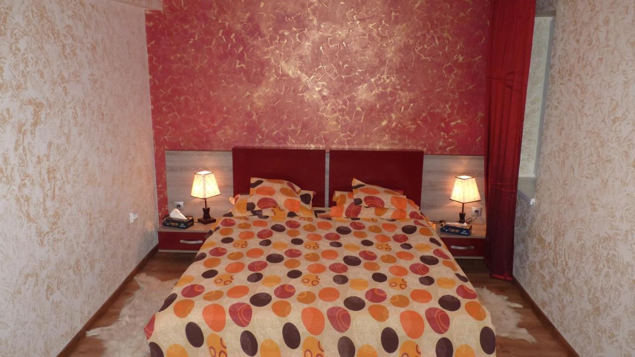Lvc,Lac & Nyc Apartshotel Faleza กาลาจิ ภายนอก รูปภาพ